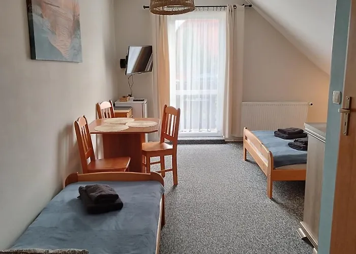 Nadmorski Zakatek W Jastarni 3*